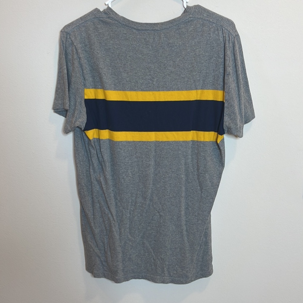 Old Navy Striped T-Shirt Size S - Picture 3 of 4